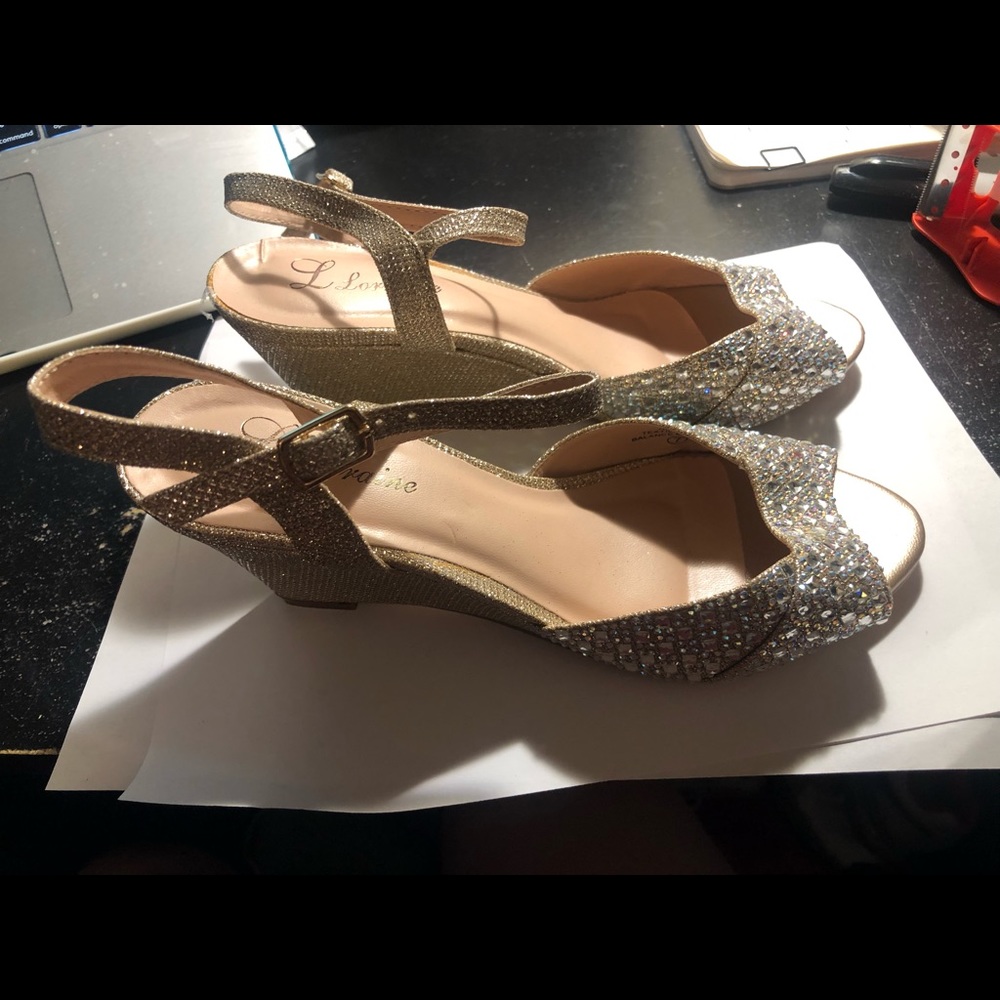 Wedge heel dress shoes